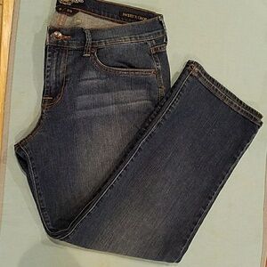 LADIES LUCKY BRAND SWEET N CROP JEANS (sz 8/29)